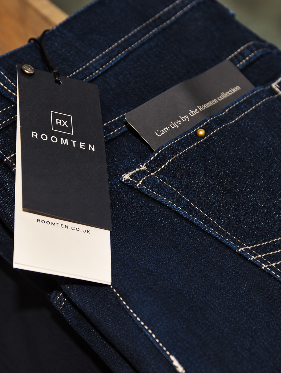Denim and casual cloths at Roomten
